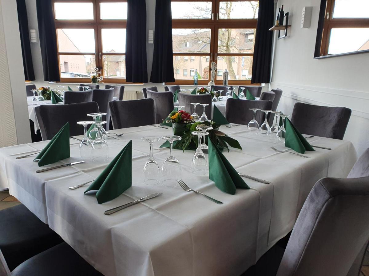 Olympia Hotel & Restaurant Inden Екстериор снимка